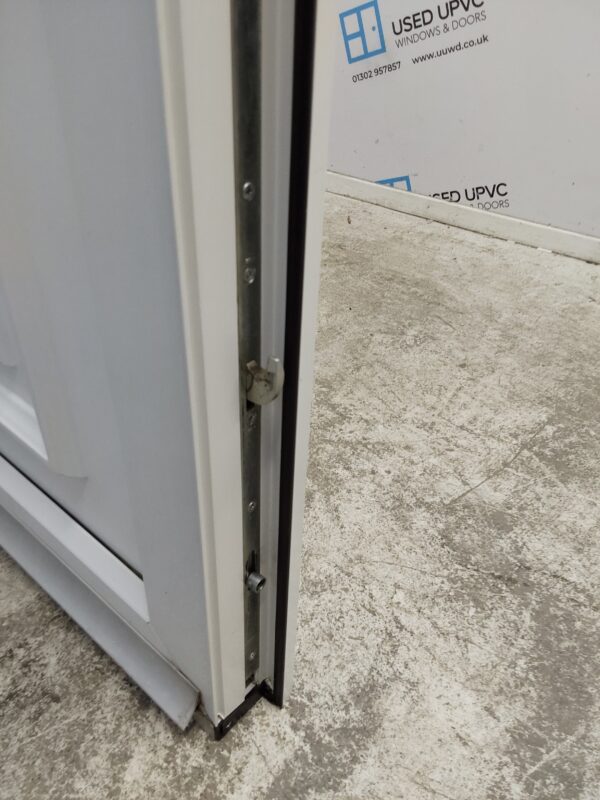 Used White Upvc Front Door 920mm x 2040mm (Reduce To 900mm) 0436 - Image 6