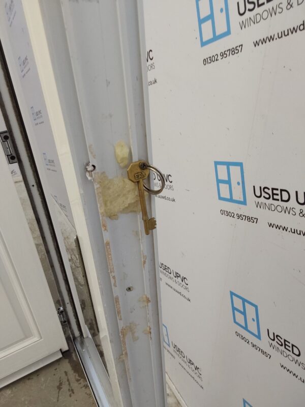 Used White Composite Front Door 850mm x 2015mm 0554 - Image 7