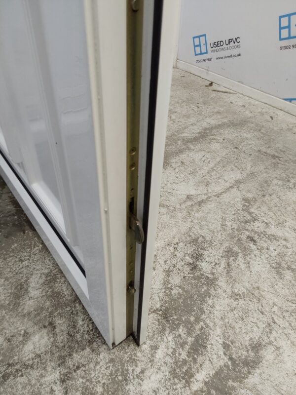 Used White Upvc Front Door 915mm x 2055mm (Reduce To 900mm x 2040mm) 0432 - Image 6