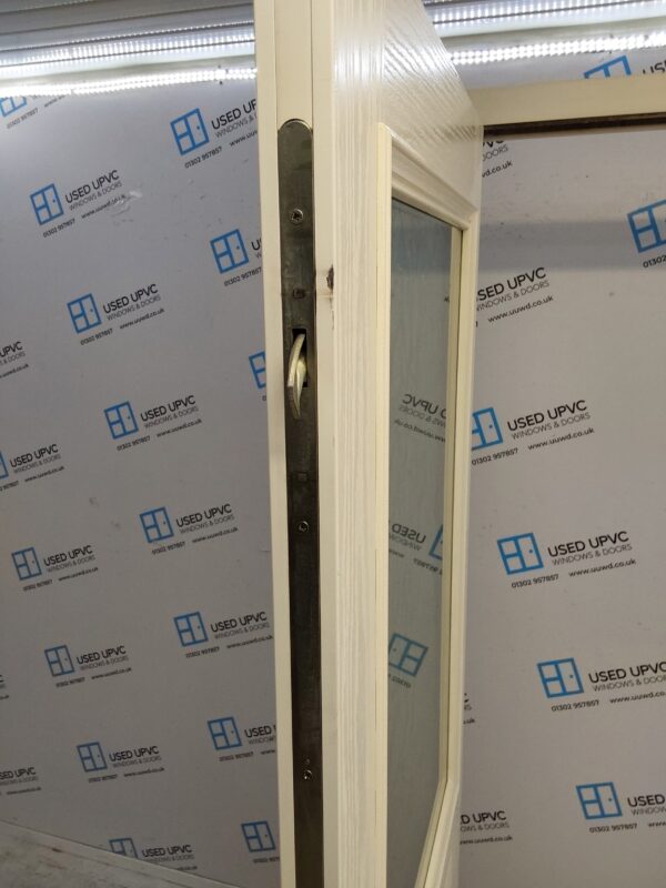 Used White Composite Back Door 925mm x 2110mm 0326 - Image 4