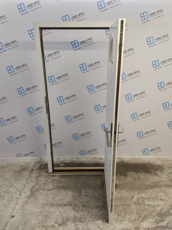 Used White Composite Front Door 900mm x 1995mm 0245 - Image 3