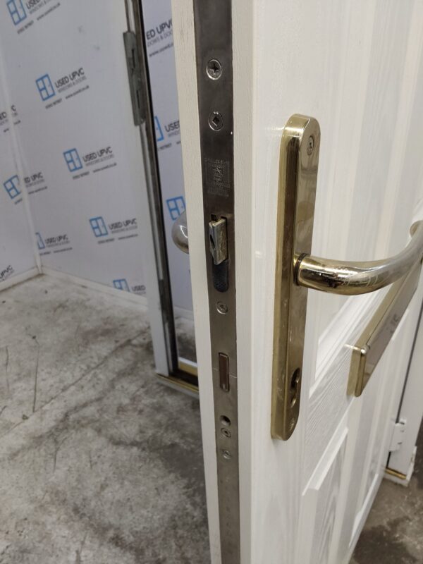 Used White Composite Front Door 900mm x 1995mm 0245 - Image 5