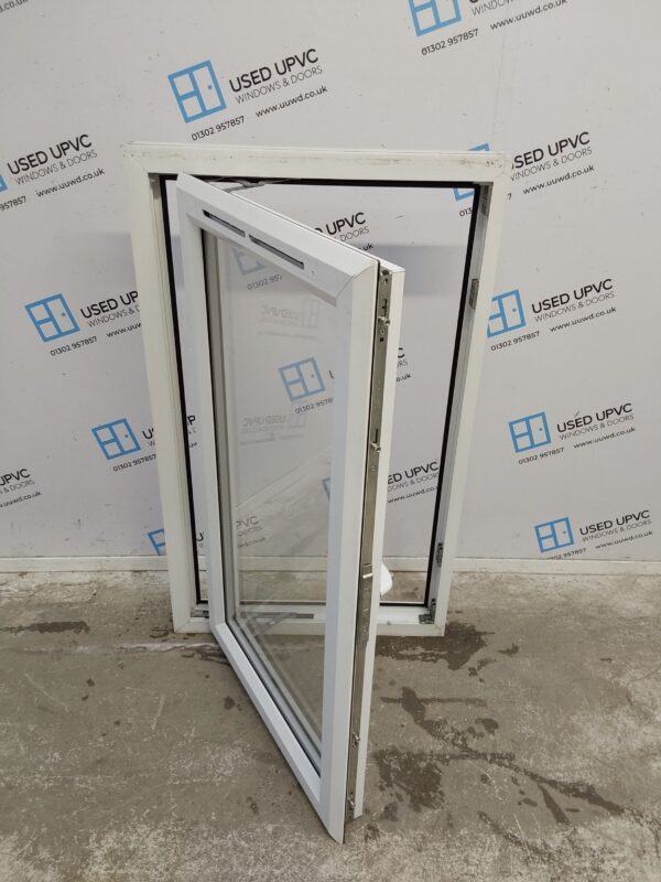 Used White Upvc Window 665mm x 1110mm C2110 - Image 2
