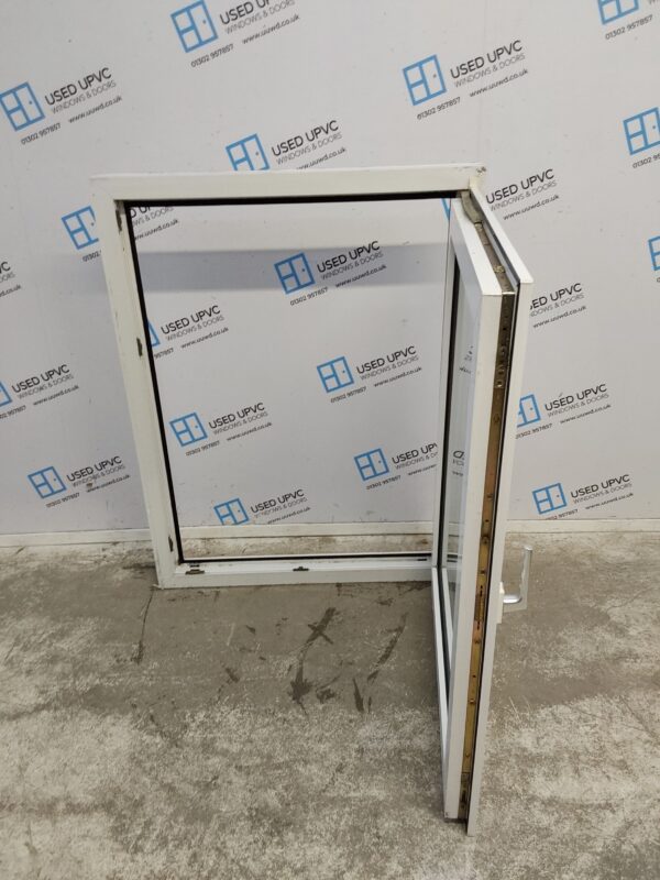Used White Upvc Tilt And Turn Window 900mm x 1175mm LW0071 - Image 4