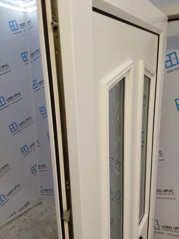 Used White Upvc Front Door 890mm x 2050mm 0458 - Image 8