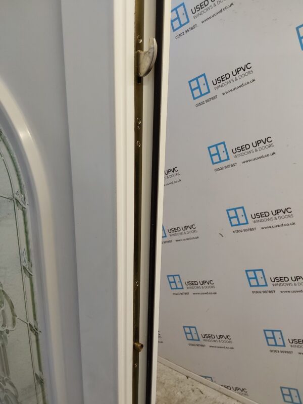 Used White Upvc Front Door 905mm x 2100mm (reduce to 890mm) 0365 - Image 8