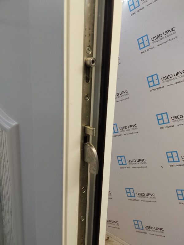 Used White Upvc Front Door 900mm x 2070mm 0339 - Image 5