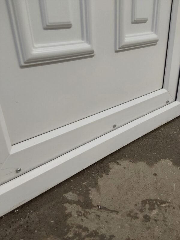 Used White Upvc Front Door 890mm x 2070mm 0100 - Image 4