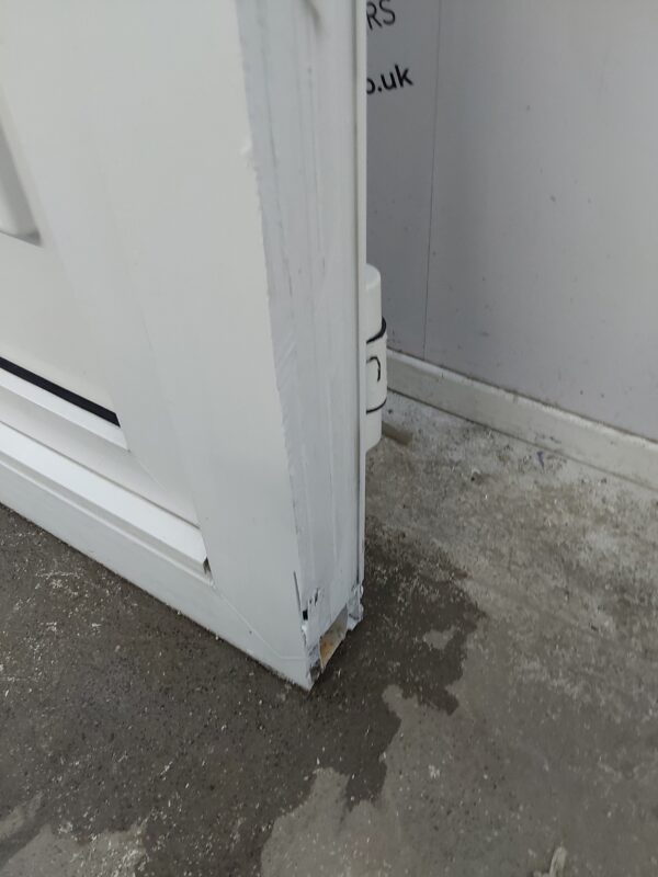 Used White Upvc Front Door 925mm x 2105mm 0042 - Image 6