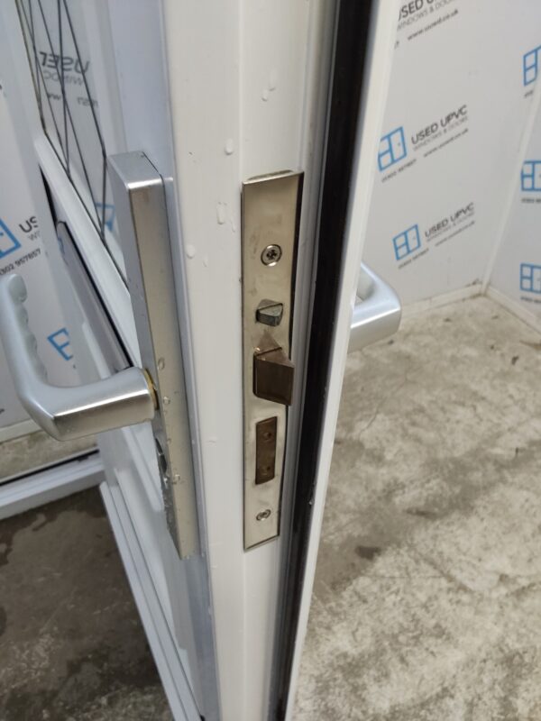 Used White Upvc Front Door 900mm x 2055mm 0403 - Image 9