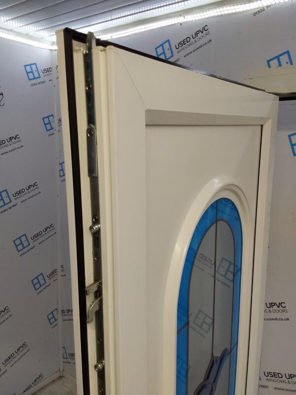 Used White Upvc Front Door 940mm x 2035mm (reduce to 890mm x 2010mm) 0008 - Image 4