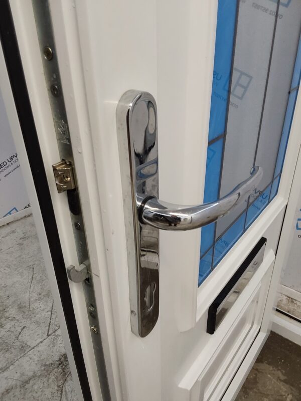 Used White Upvc Front Door 940mm x 2035mm (reduce to 890mm x 2010mm) 0008 - Image 5