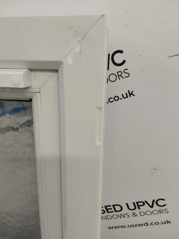 Used White Upvc Window 590mm x 1015mm AO006 - Image 5