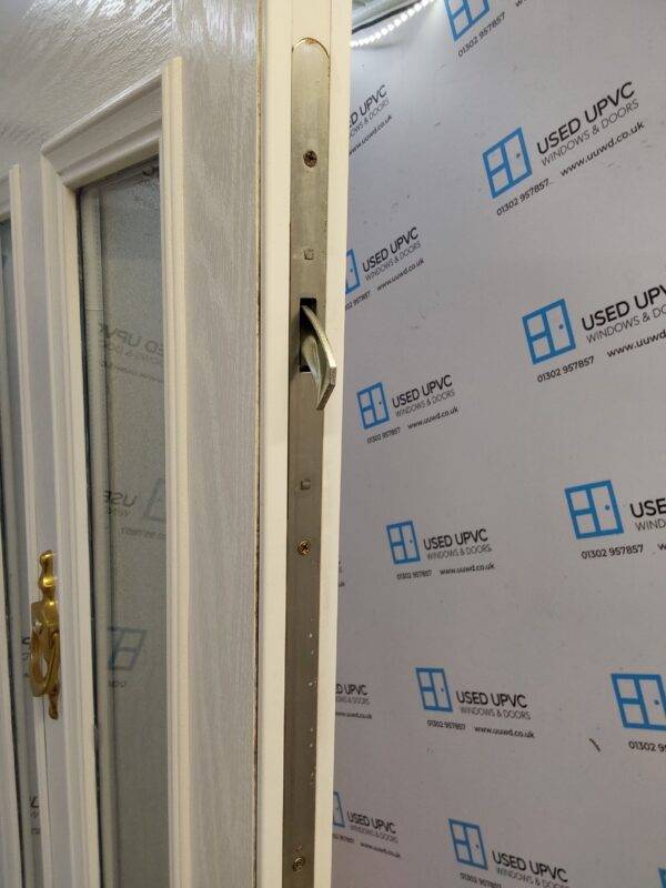 Used White Composite Front Door 880mm x 2050mm C7D016 - Image 4