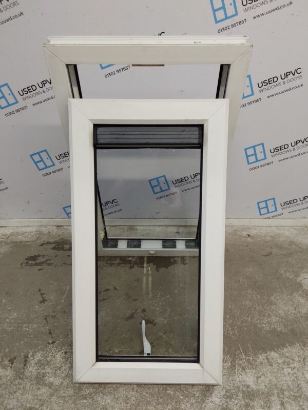 Used White Upvc Window 580mm x 1010mm AO019 - Image 4