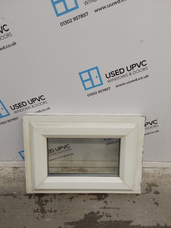 Used White Upvc Window 590mm x 415mm W0231