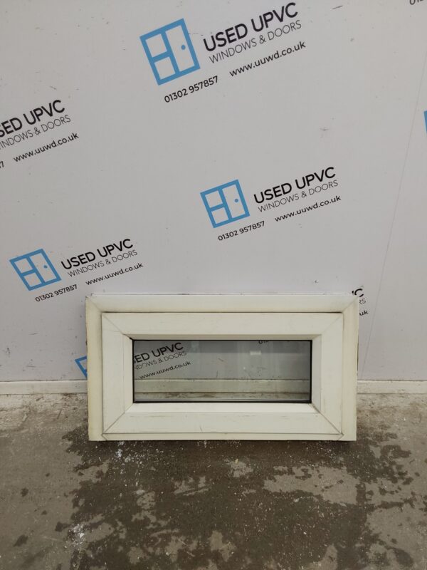 Used White Upvc Window 670mm x 365mm W0432