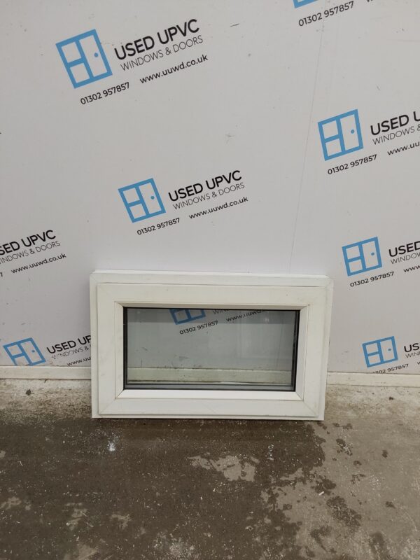 Used White Upvc Window 630mm x 395mm W0251