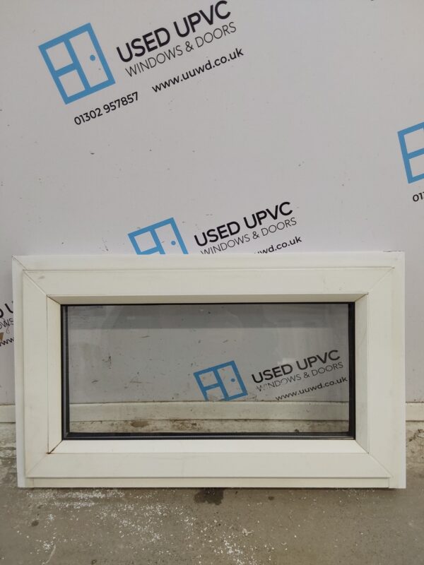Used White Upvc Window 685mm x 420mm W0208
