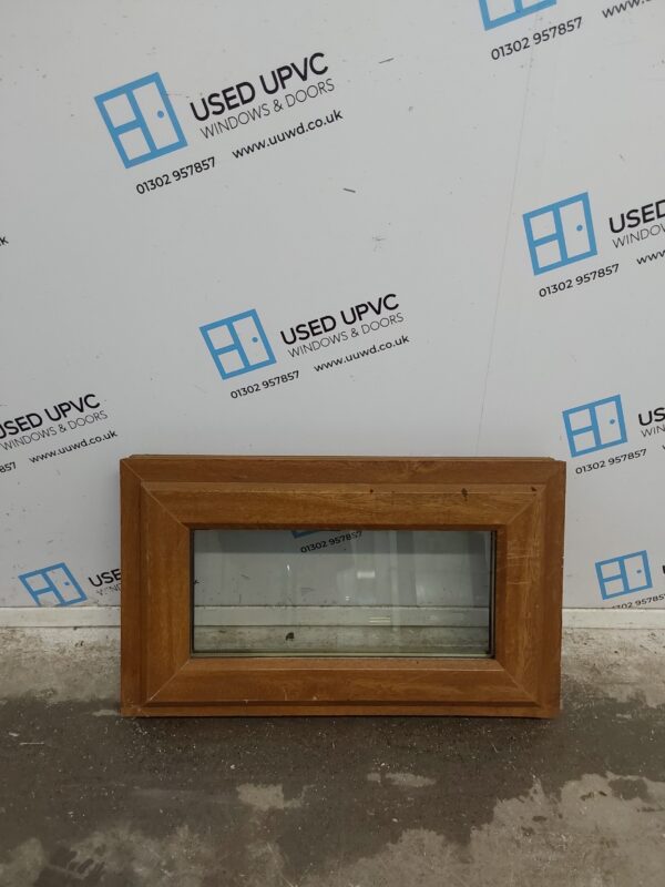 Used Oak Upvc Window 710mm x 415mm W0435