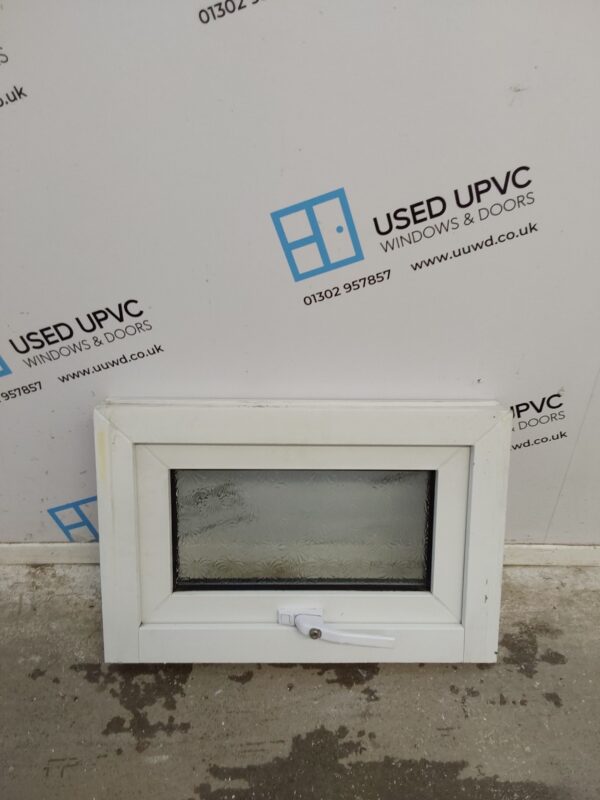 Used White Upvc Window 555mm x 365mm W0215 - Image 4