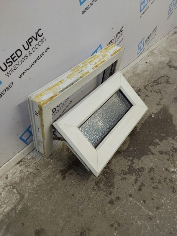 Used White Upvc Window 560mm x 320mm W0214 - Image 3