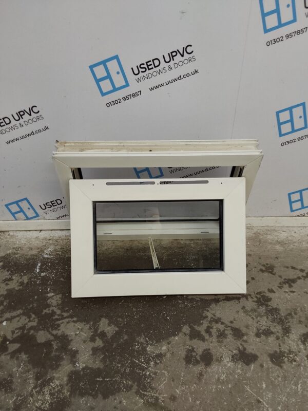 Used White Upvc Window 600mm x 415mm W0441 - Image 2
