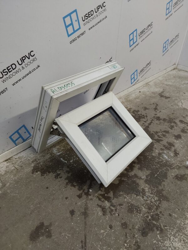 Used White Upvc Window 480mm x 415mm W0433 - Image 3