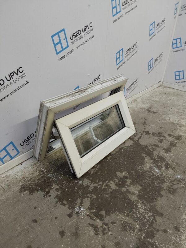 Used White Upvc Window 670mm x 365mm W0432 - Image 3