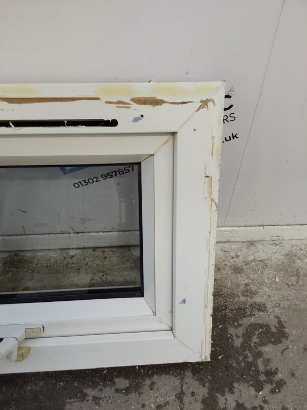 Used White Upvc Window 590mm x 420mm W0186 - Image 7