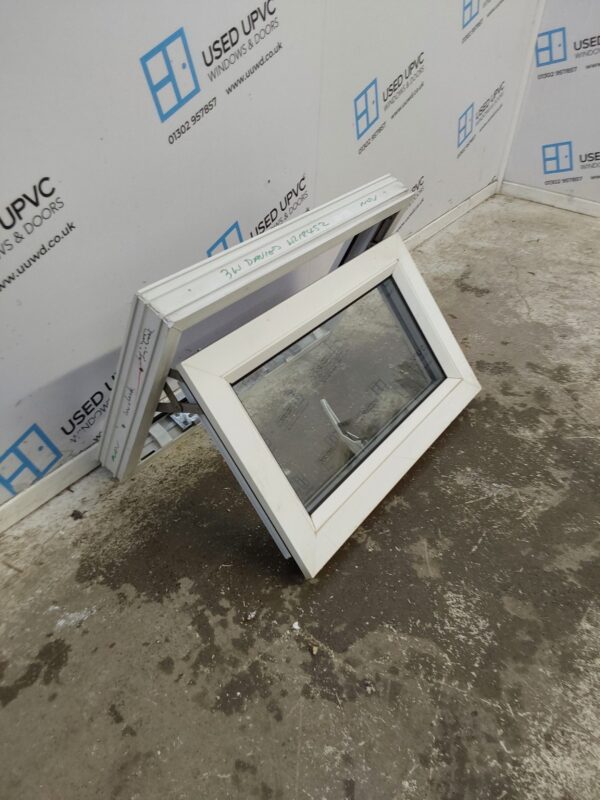 Used White Upvc Window 630mm x 395mm W0251 - Image 3