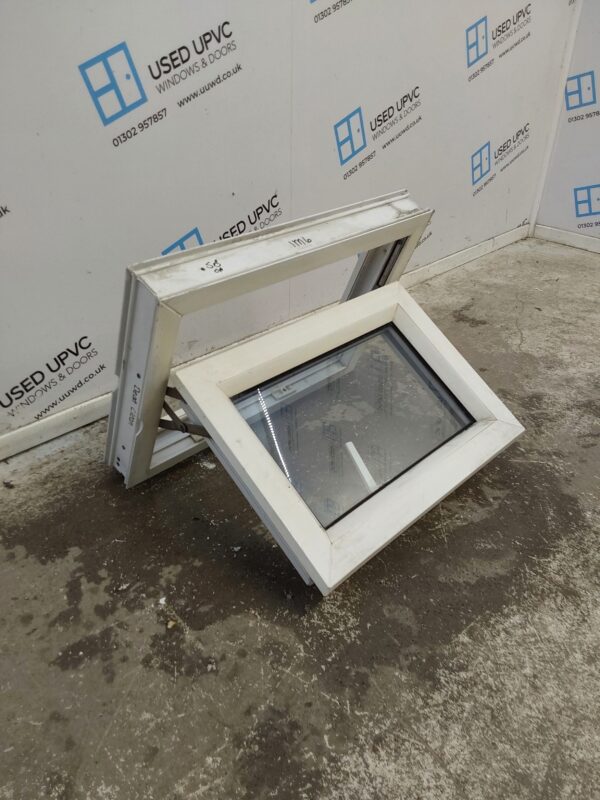 Used White Upvc Window 585mm x 420mm W0262 - Image 3