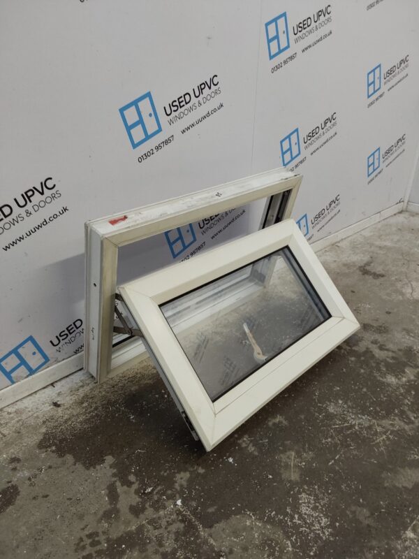 Used White Upvc Window 660mm x 420mm W0263 - Image 3