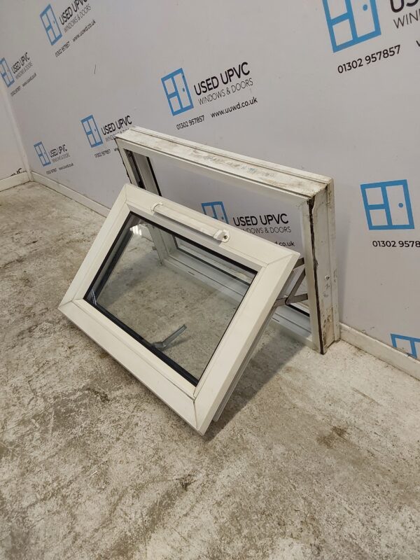 Used White Upvc Window 610mm x 430mm W0361 - Image 3