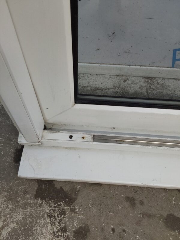 Used White Upvc Sliding Patio Doors 1795mm x 2050mm EA8 - Image 10