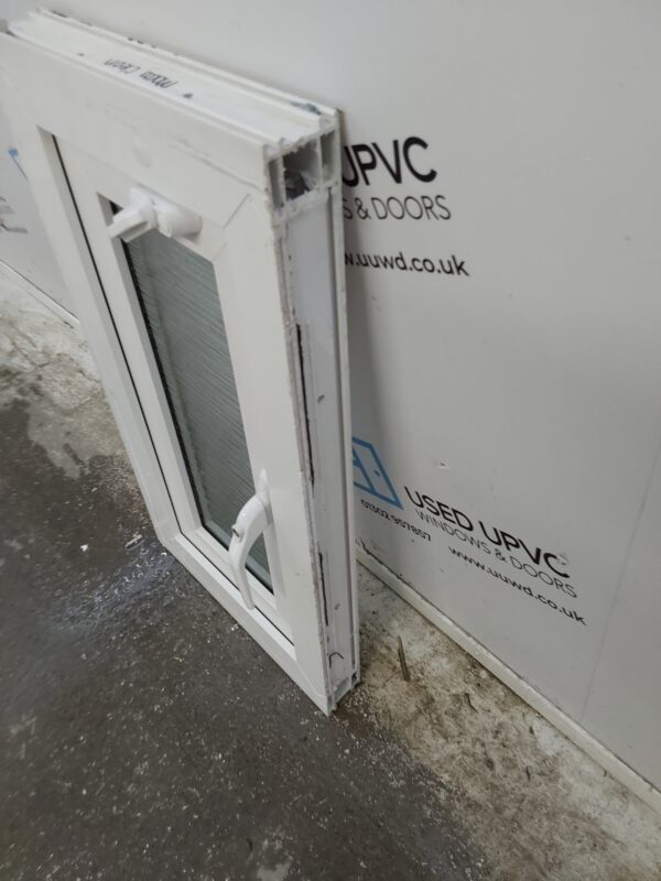 Used White Upvc Window 670mm x 365mm W0363 - Image 7