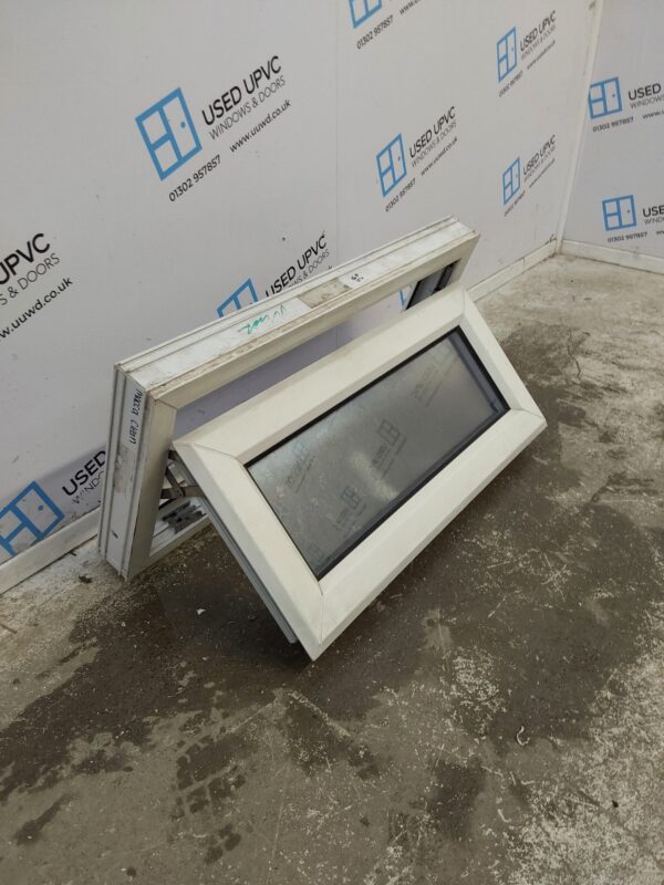 Used White Upvc Window 795mm x 390mm W0365 - Image 3