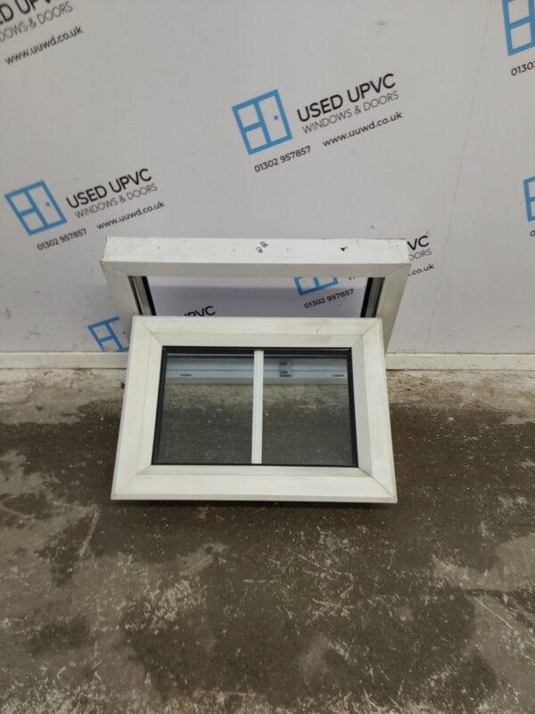 Used White Upvc Window 565mm x 410mm W0372 - Image 2