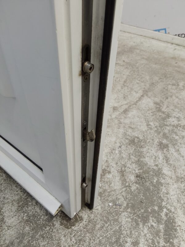 Used White Upvc Front Door And Toplight 920mm x 2350mm (reduce to 895mm) 0740 - Image 6