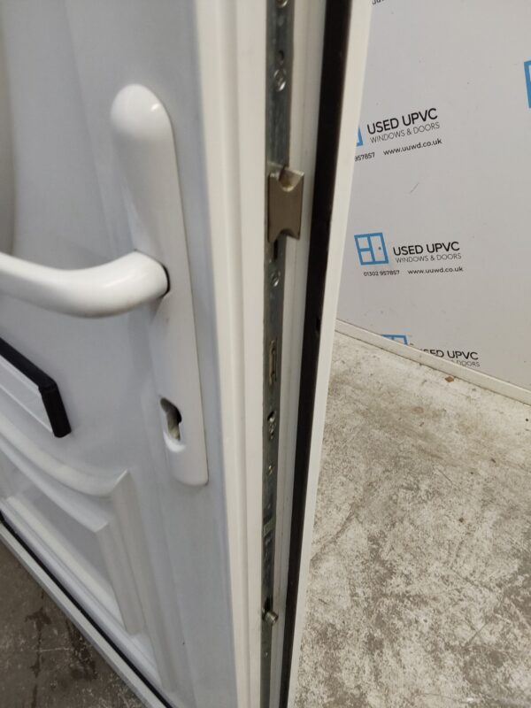 Used White Upvc Front Door 905mm x 2055mm 0584 - Image 9