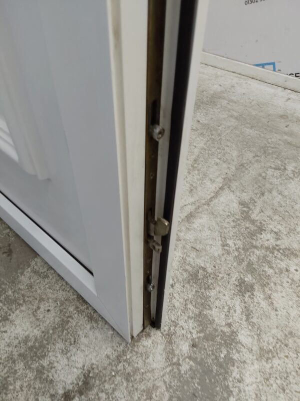 Used White Upvc Front Door 925mm x 2030mm (reduce to 905mm) 0528 - Image 6