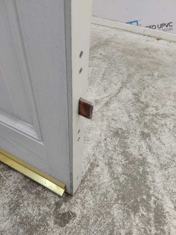 Used White Composite Back Door 820mm x 2070mm 0669 - Image 14