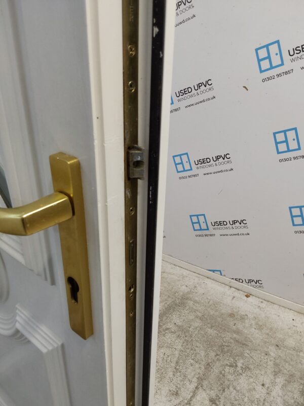 Used White Upvc Front Door 855mm x 2055mm (reduce to 835mm) 0399 - Image 6