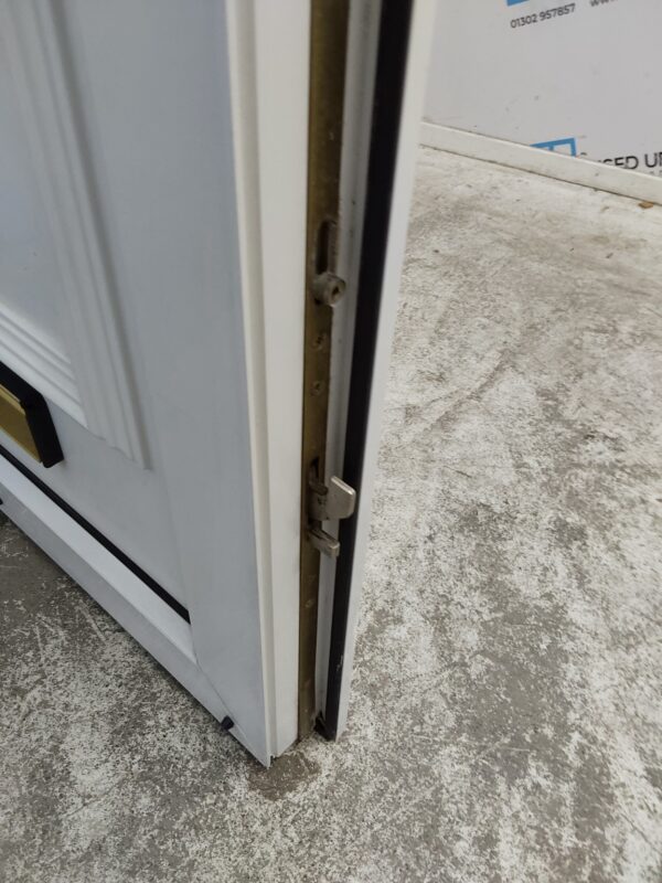Used White Upvc Front Door 855mm x 2055mm (reduce to 835mm) 0399 - Image 7