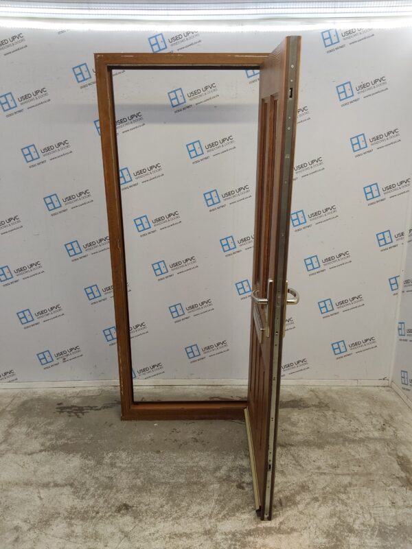 Used Oak Composite Front Door 905mm x 2085mm 0694 - Image 3