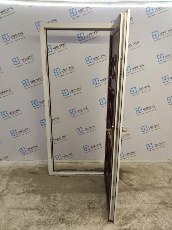 Used Rosewood Upvc Front Door 915mm x 2065mm 0137 - Image 3