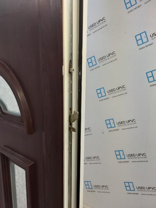 Used Rosewood Upvc Front Door 915mm x 2065mm 0137 - Image 4