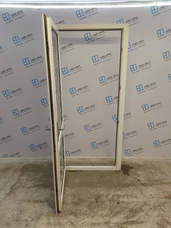 Used White Upvc Front Door 930mm x 2055mm 0064 - Image 3