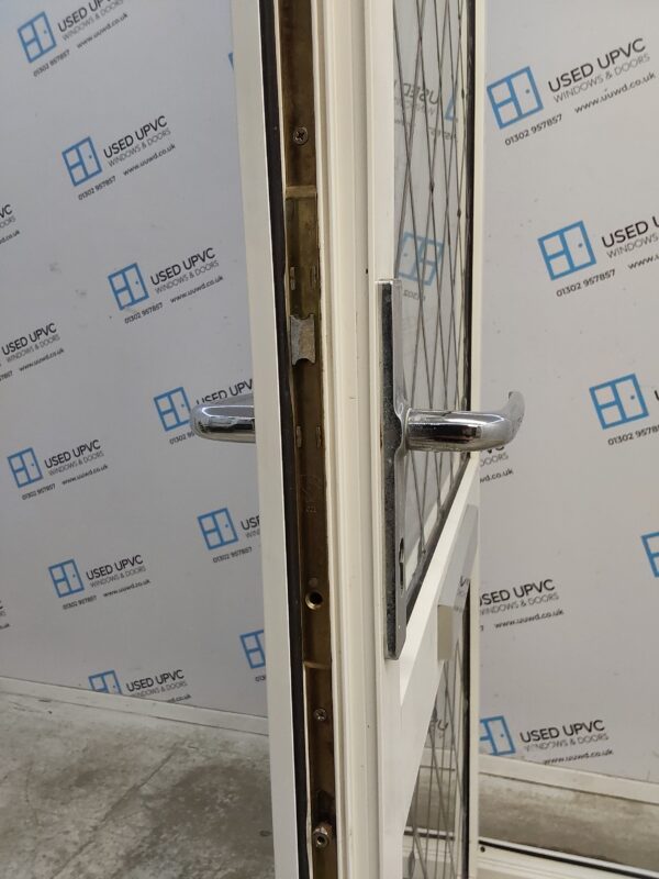 Used White Upvc Front Door 930mm x 2055mm 0064 - Image 5