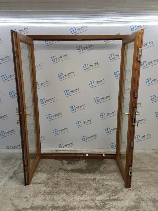 Used Oak Upvc French Doors 1565mm x 2125mm (reduce to 1535mm) EA1 - Image 4